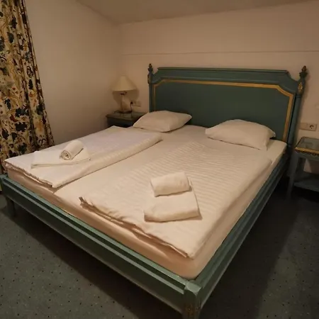 Select 13by Alpina *