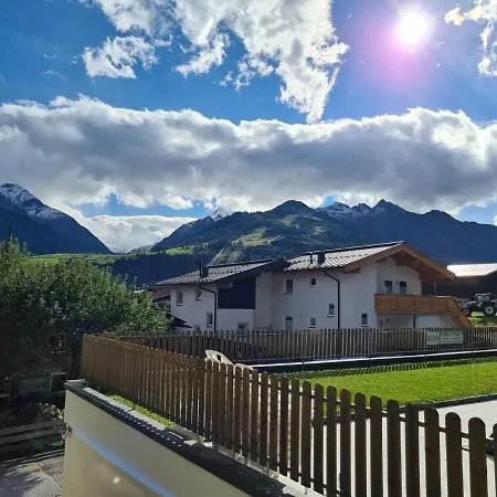 Select 13by Alpina Apartmán Piesendorf