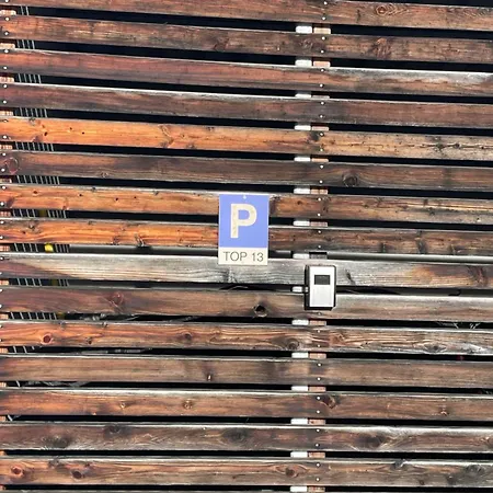 Select 13by Alpina Apartmán *